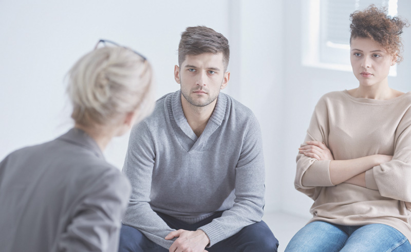 Fiatal pár mediáción.