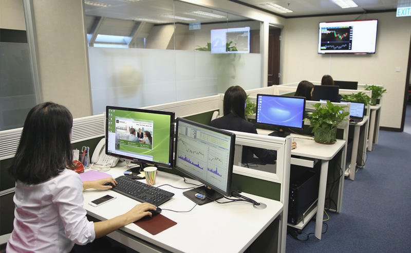 Kézfogás megbeszélés után - a megállapodás szimbóluma